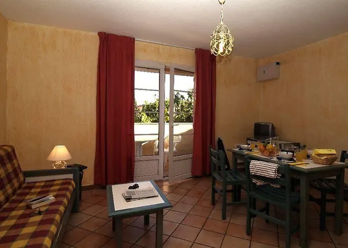 Odalys La Palmeraie 3* 그리모